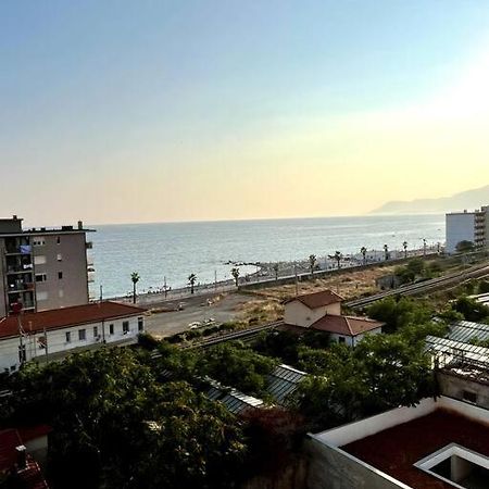 Casa Solymar Apartment Vallecrosia Bagian luar foto