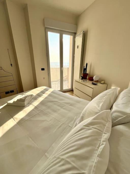 Casa Solymar Apartment Vallecrosia Bagian luar foto