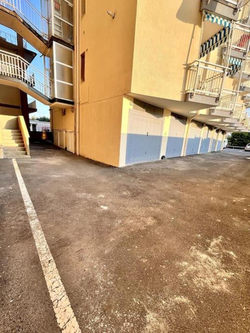 Casa Solymar Apartment Vallecrosia Bagian luar foto